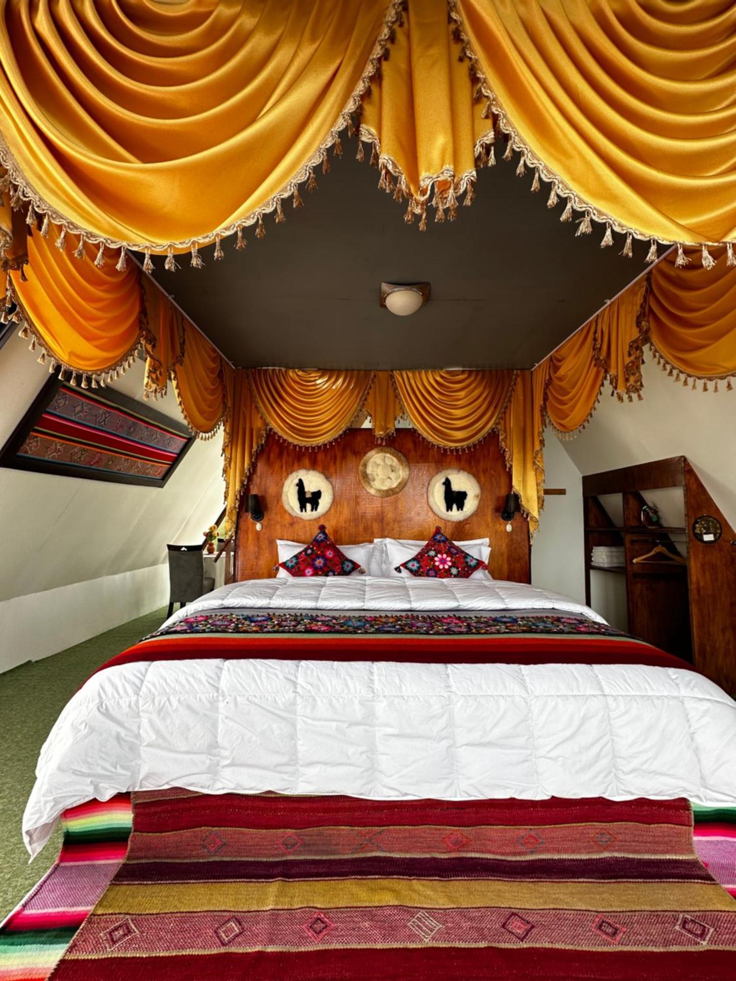 Uros Waliski Lodge Пуно Экстерьер фото