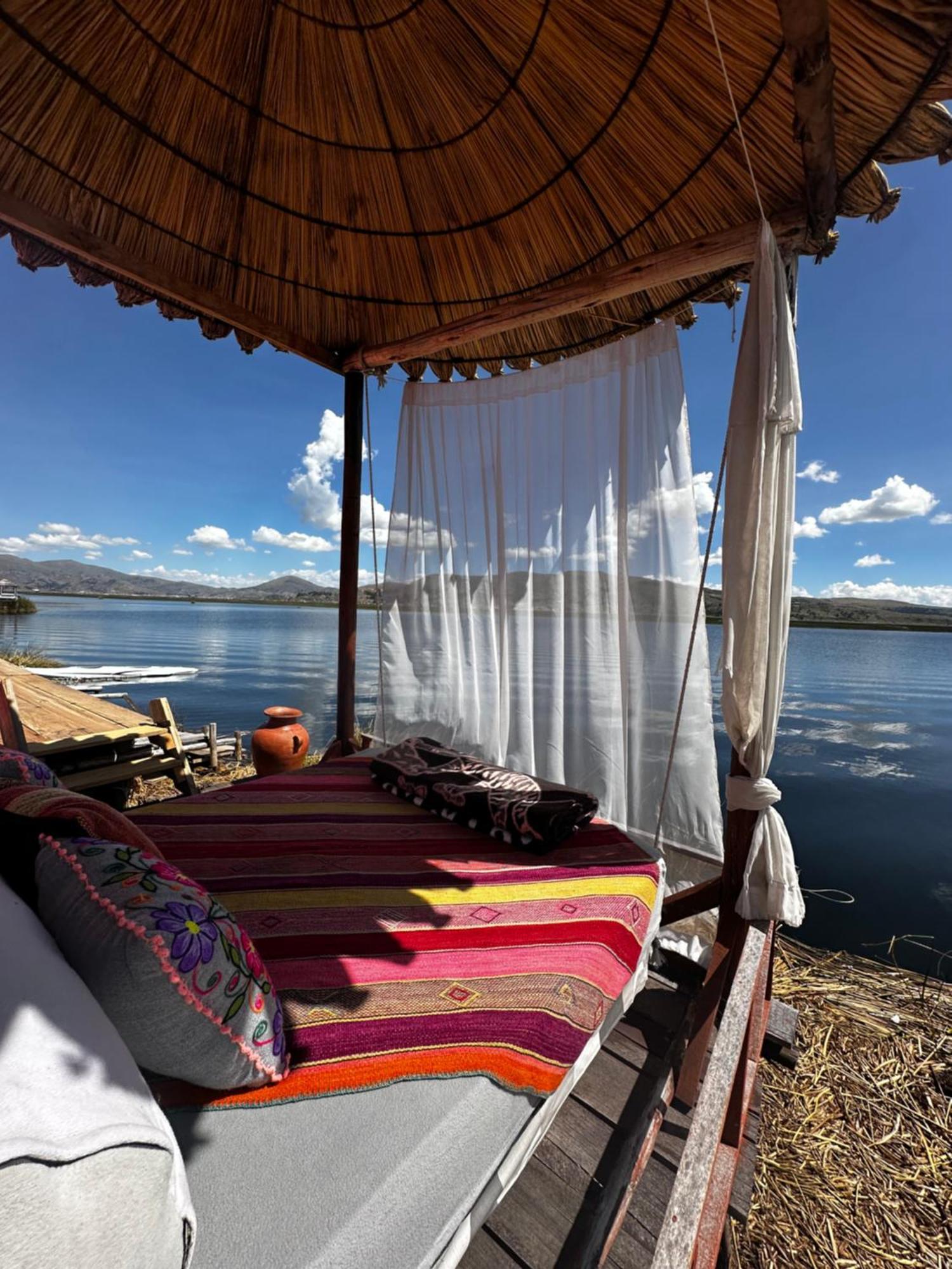 Uros Waliski Lodge Пуно Экстерьер фото