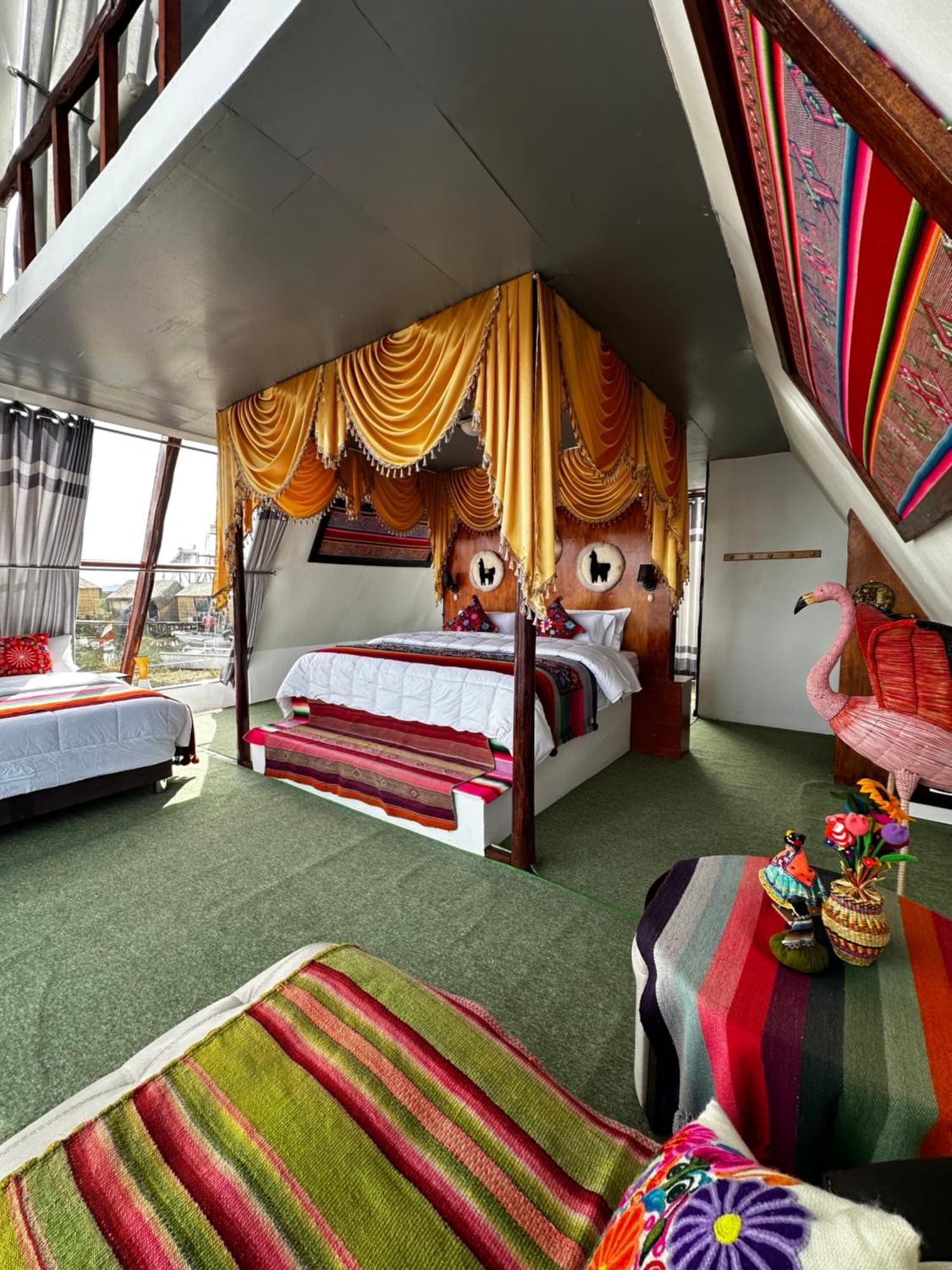 Uros Waliski Lodge Пуно Экстерьер фото