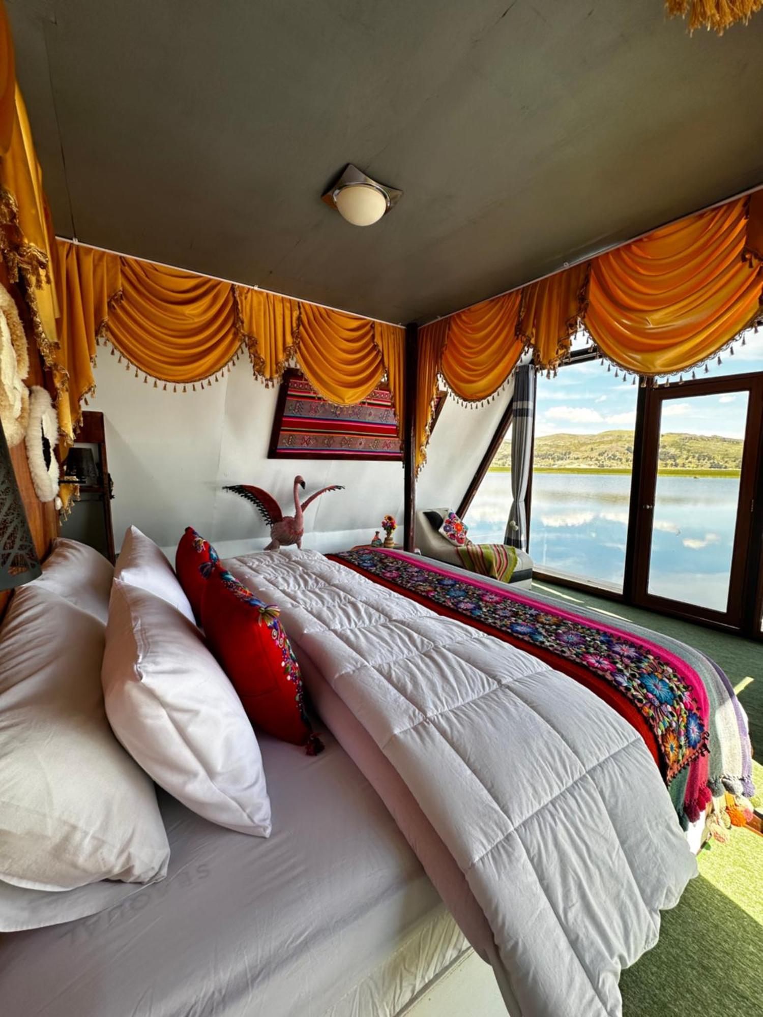 Uros Waliski Lodge Пуно Экстерьер фото