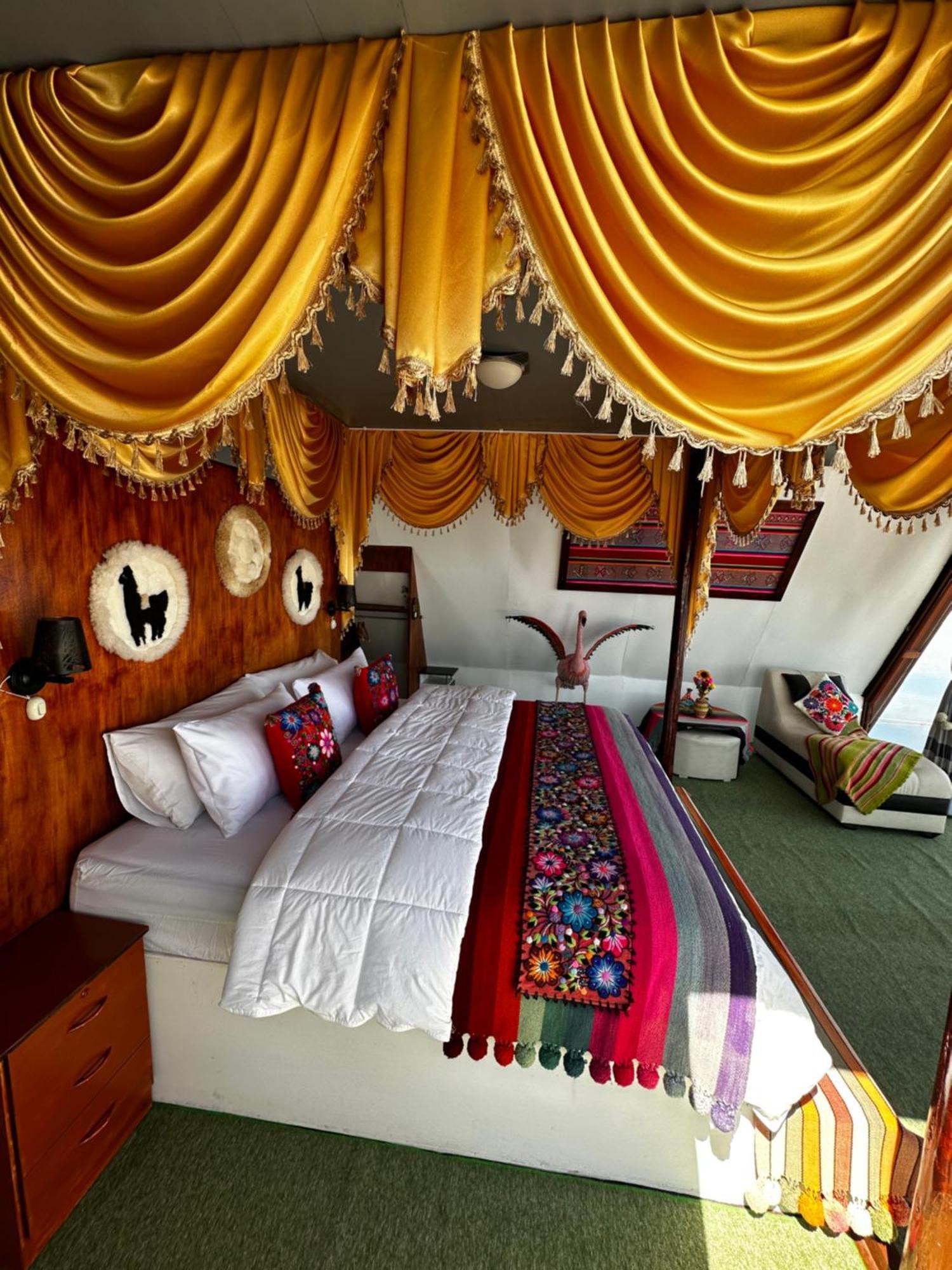 Uros Waliski Lodge Пуно Экстерьер фото