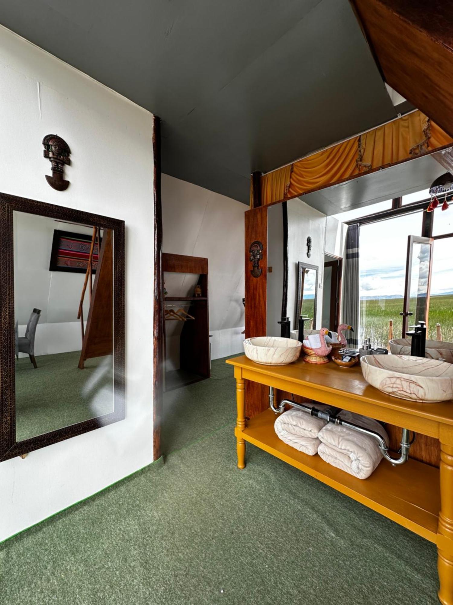 Uros Waliski Lodge Пуно Экстерьер фото
